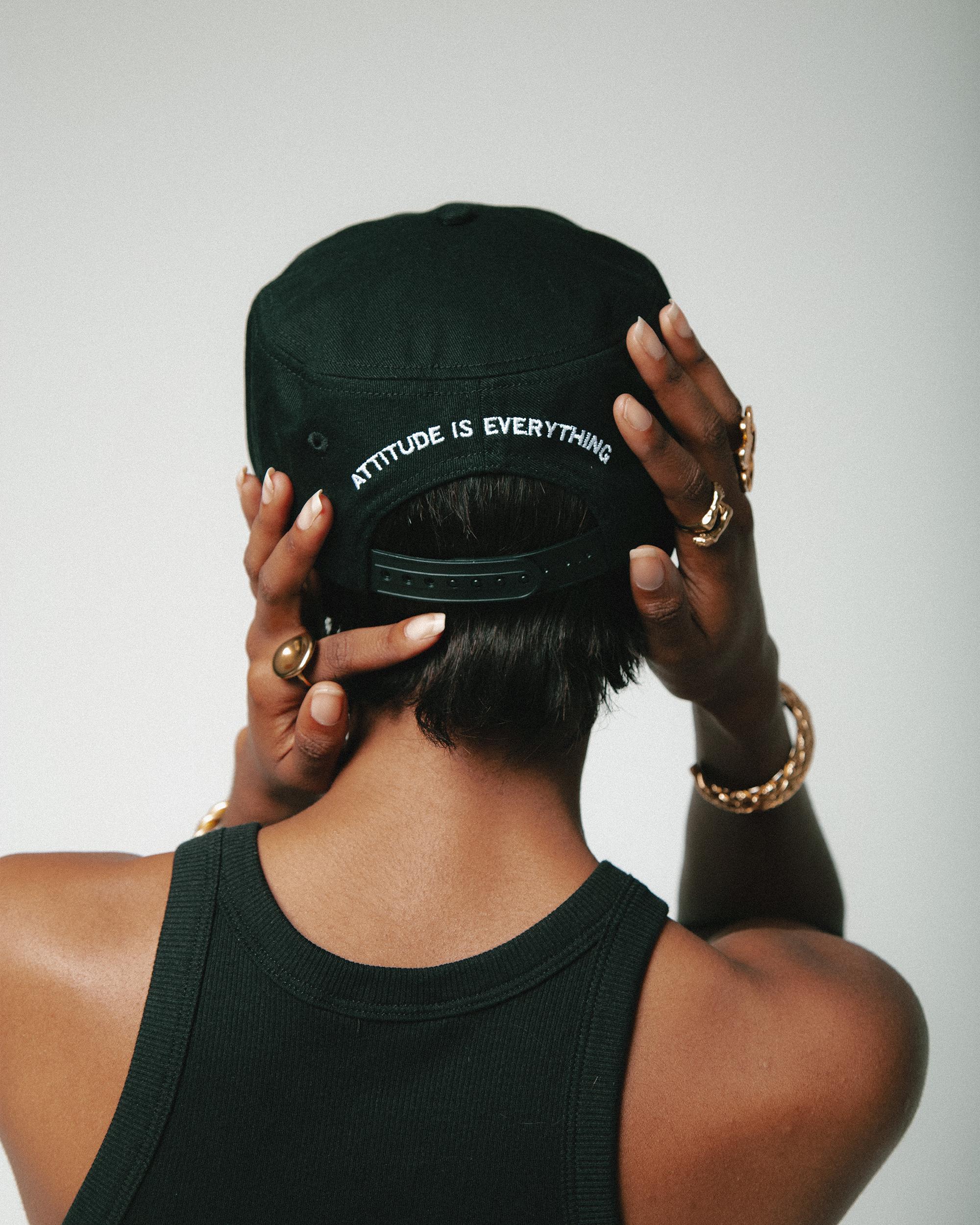 帽子 2IDIOTS LABEL PILLBOX CAP black Pillbox Monogram Cap - Black – Human With Attitude