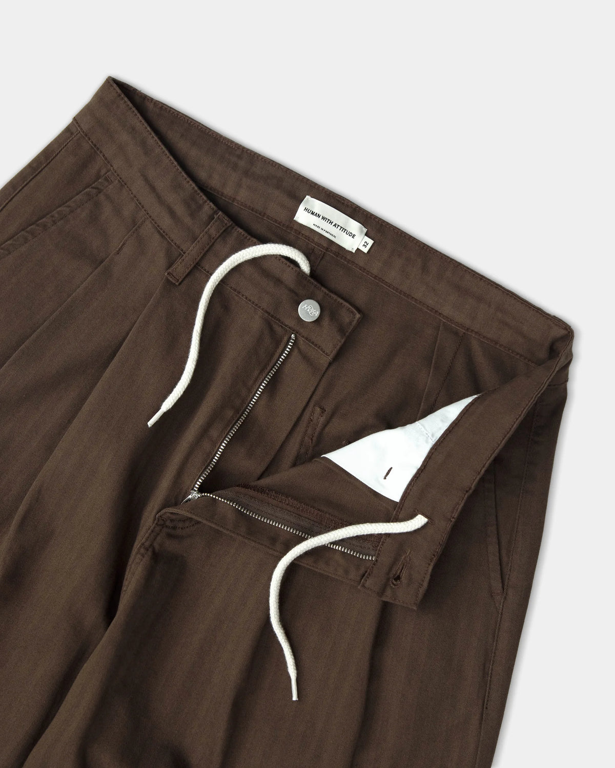 Pantalon Pleated Onigiri Herringbone Marron - Human With Attitude - vue 3