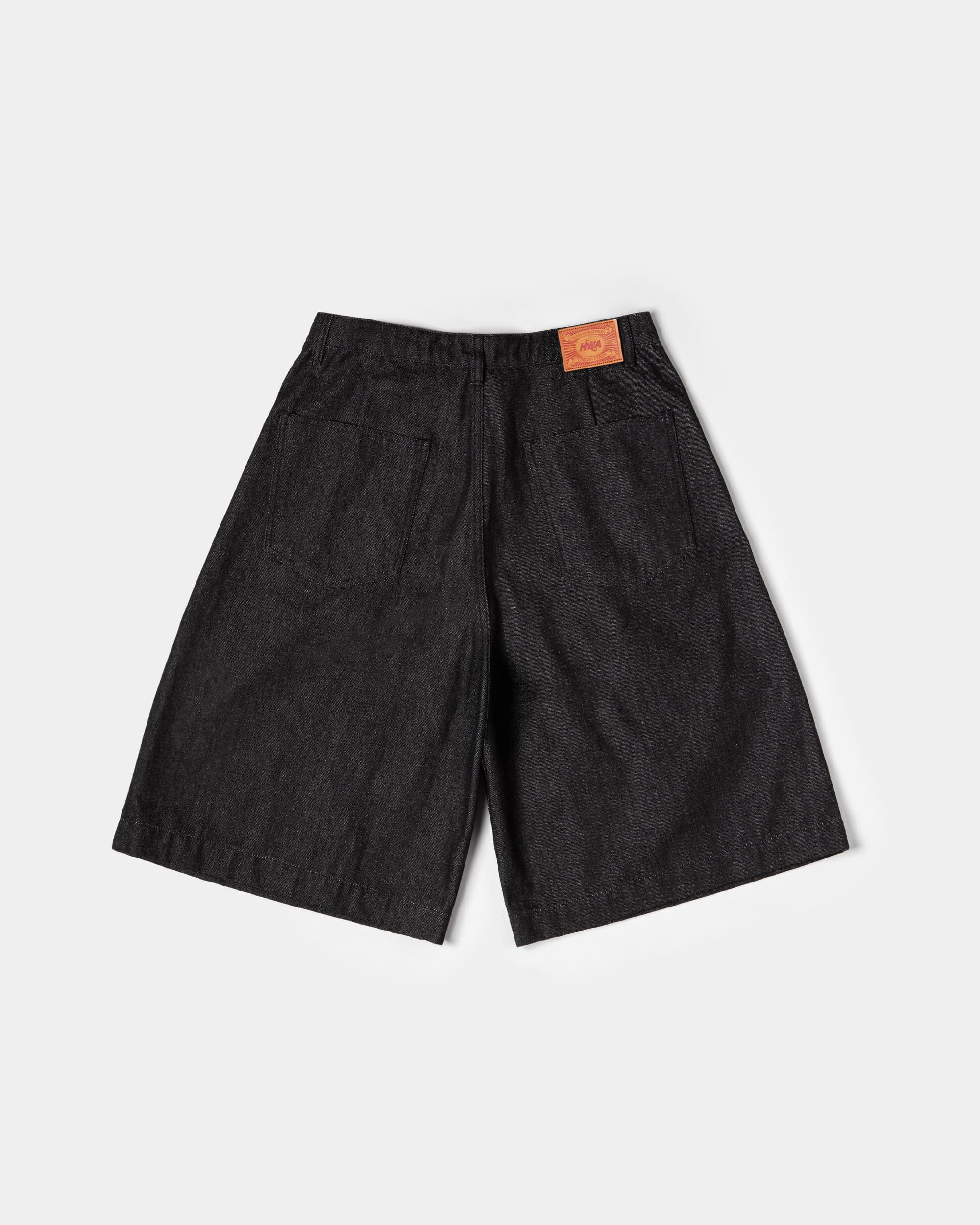 Pleated Onigiri Jorts - Raw Black