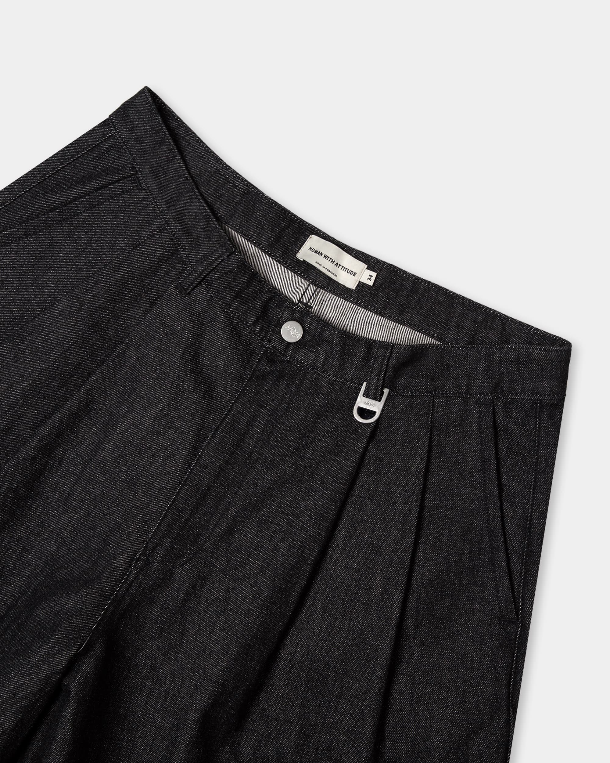 Pleated Onigiri Jorts - Raw Black