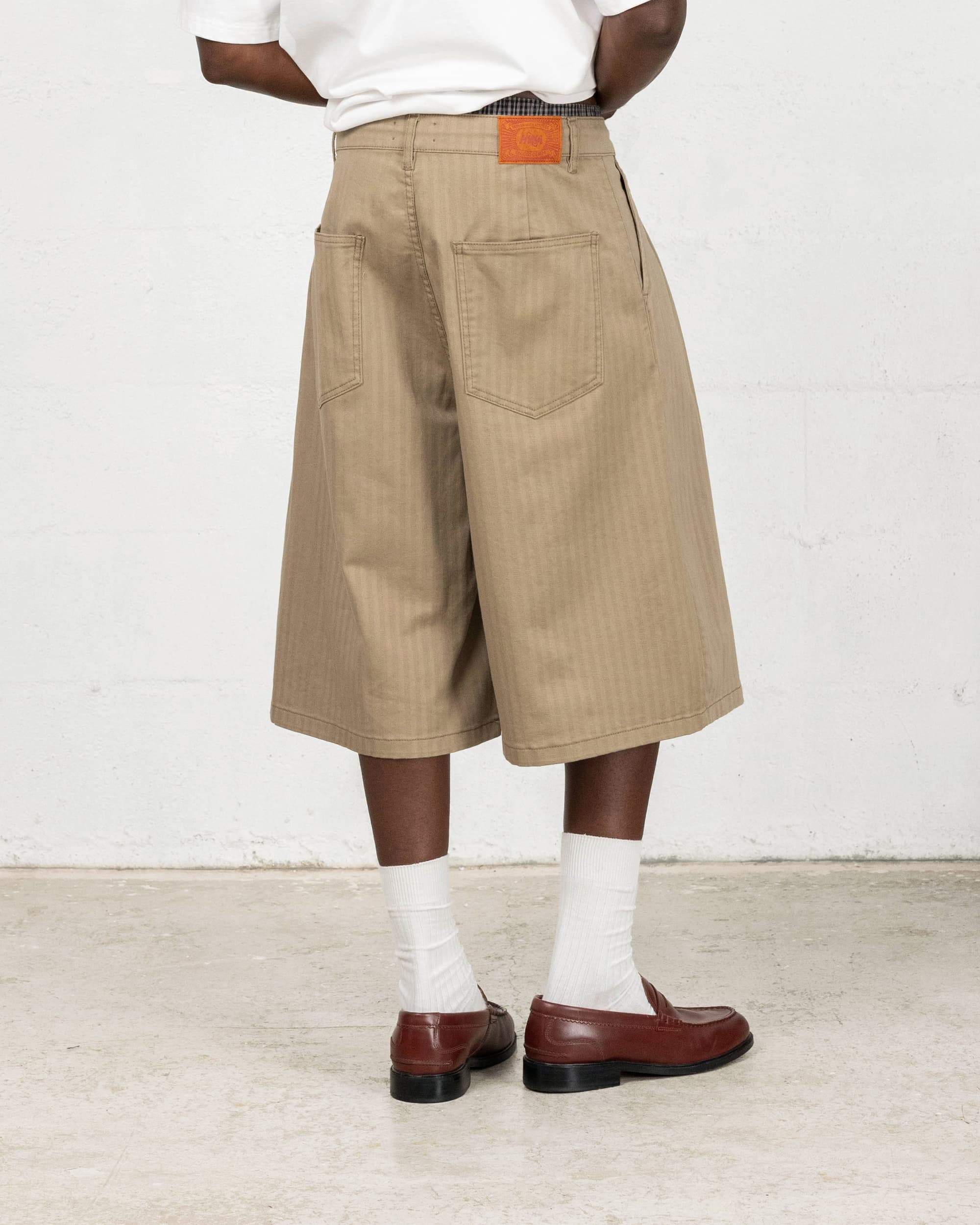 Short Pleated Onigiri - Beige